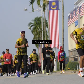 Runner Photo 6476368