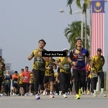 Runner Photo 6476399