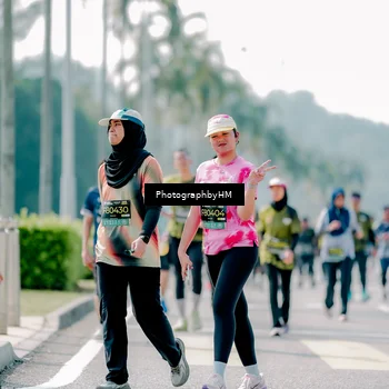 Runner Photo 6476400