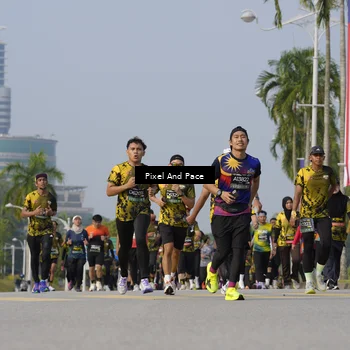 Runner Photo 6476419