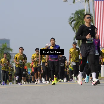 Runner Photo 6476428