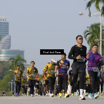 Runner Photo 6476443