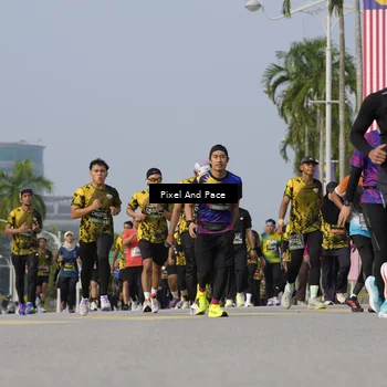 Runner Photo 6476447