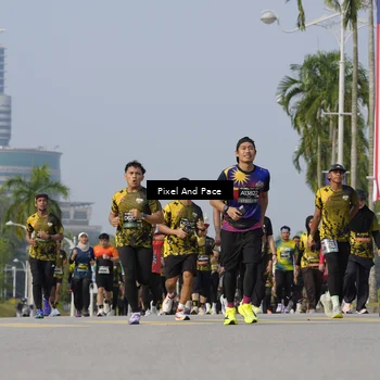 Runner Photo 6476448