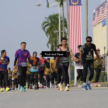 Runner Photo 6476452