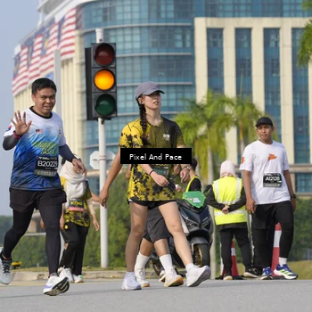 Runner Photo 6476499