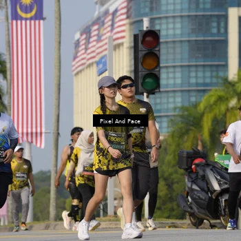 Runner Photo 6476511