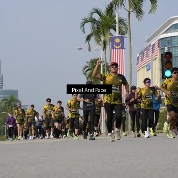Runner Photo 6476551