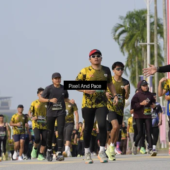 Runner Photo 6476566