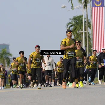 Runner Photo 6476584