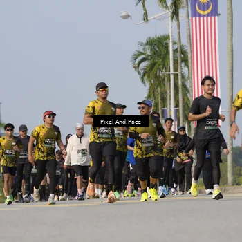 Runner Photo 6476598