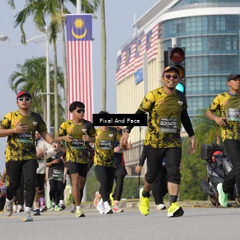Runner Photo 6476601