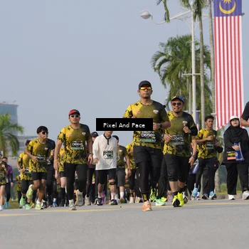 Runner Photo 6476602
