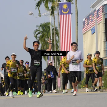 Runner Photo 6476625
