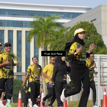 Runner Photo 6476638