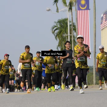 Runner Photo 6476641