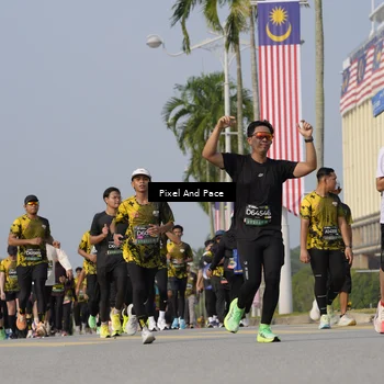 Runner Photo 6476648