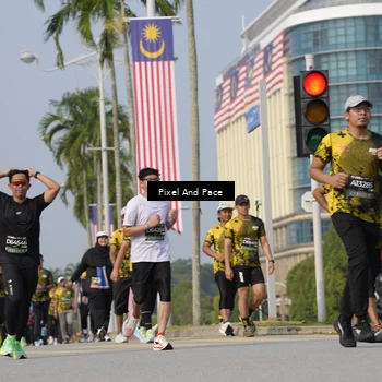 Runner Photo 6476649