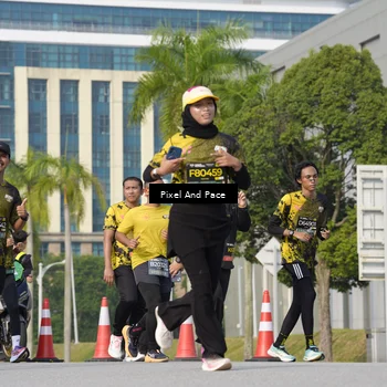 Runner Photo 6476671