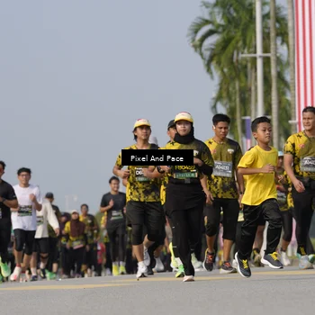 Runner Photo 6476682