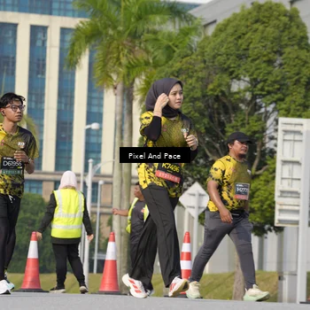 Runner Photo 6476691