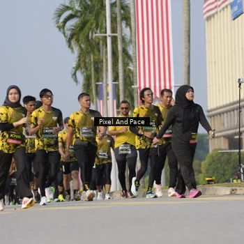 Runner Photo 6476703