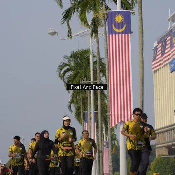 Runner Photo 6476726