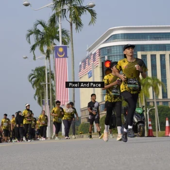 Runner Photo 6476735