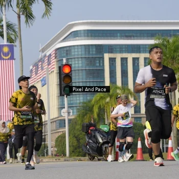 Runner Photo 6476747