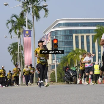 Runner Photo 6476757