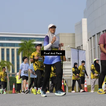 Runner Photo 6476758