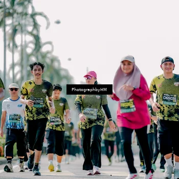 Runner Photo 6476774