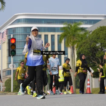 Runner Photo 6476788