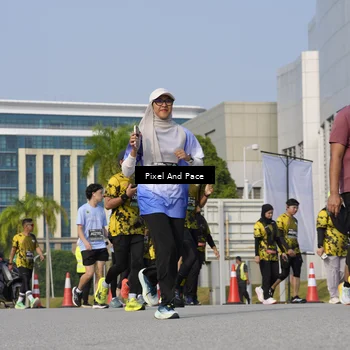 Runner Photo 6476790