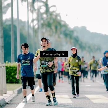 Runner Photo 6476812
