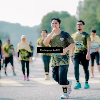 Runner Photo 6476855