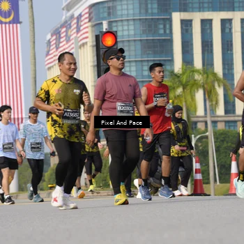 Runner Photo 6476860