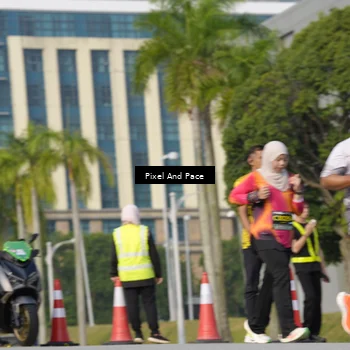 Runner Photo 6476864