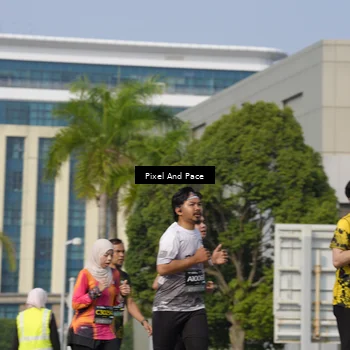 Runner Photo 6476883