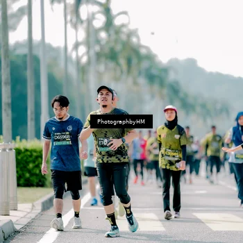 Runner Photo 6477029
