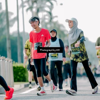 Runner Photo 6477045