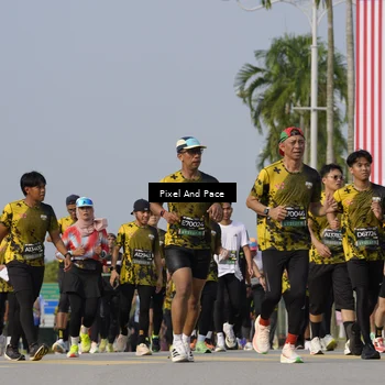 Runner Photo 6477065
