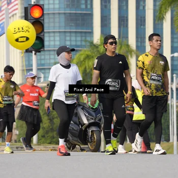 Runner Photo 6477083