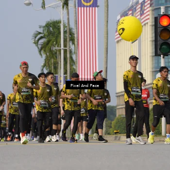 Runner Photo 6477089