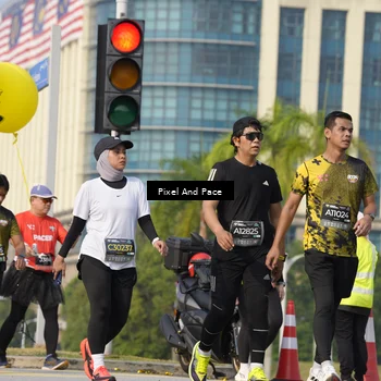 Runner Photo 6477098