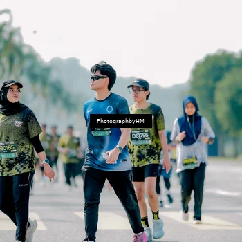 Runner Photo 6477245