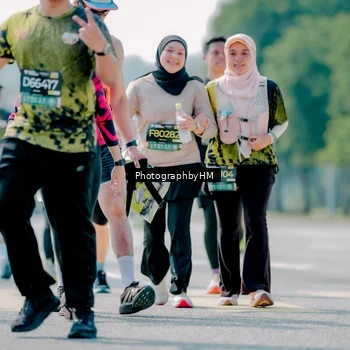 Runner Photo 6477342