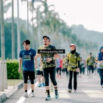 Runner Photo 6477661
