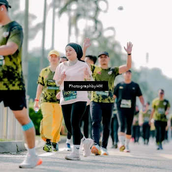 Runner Photo 6477692