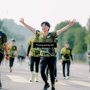Runner Photo 6477728